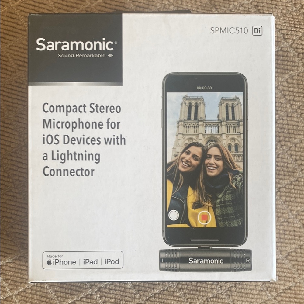 Black Compact Stereo Microphone for iOS Devices